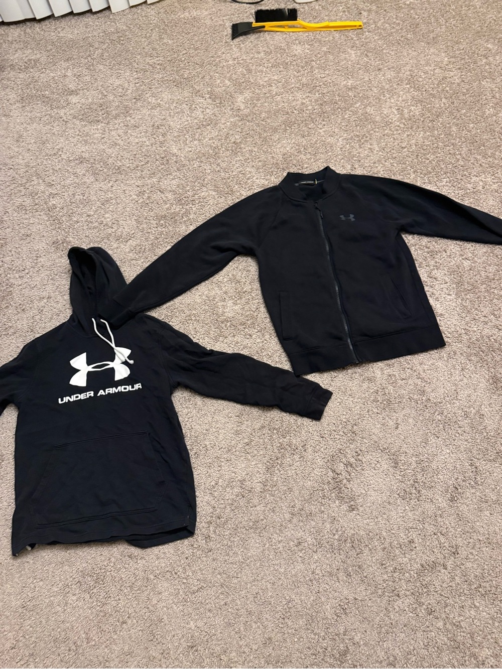 Under armour men’s hoodie & fleece jacket size small
